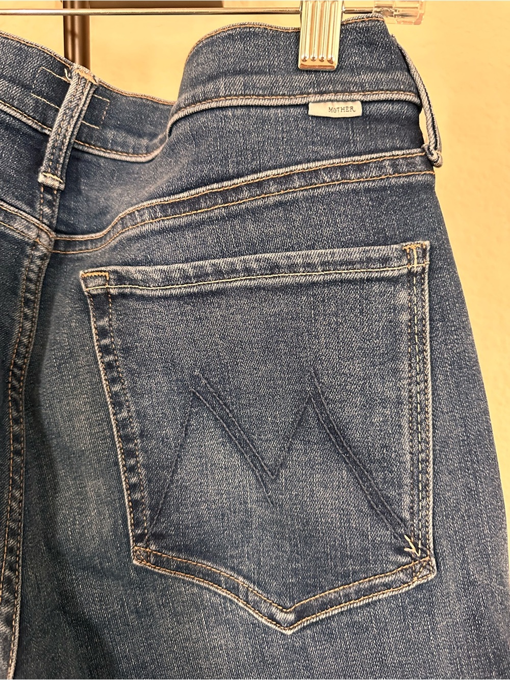 Mother “The Newbie” ankle frayed jeans in size 30 - Picture 4 of 9
